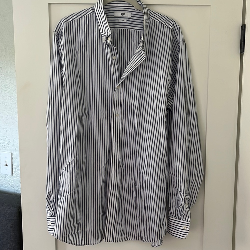 Uniqlo Slim Fit Striped Dress Shirt